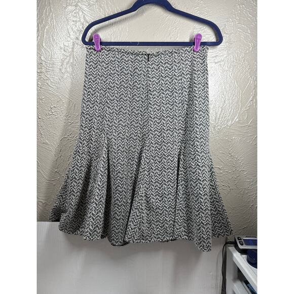 Susan Bristol Knit Circle Skirt Womens Side Zip 24" L Black White Chevron Size 8 - Picture 3 of 5